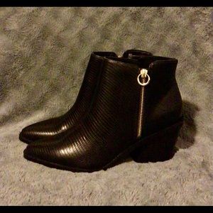 black heeled boots